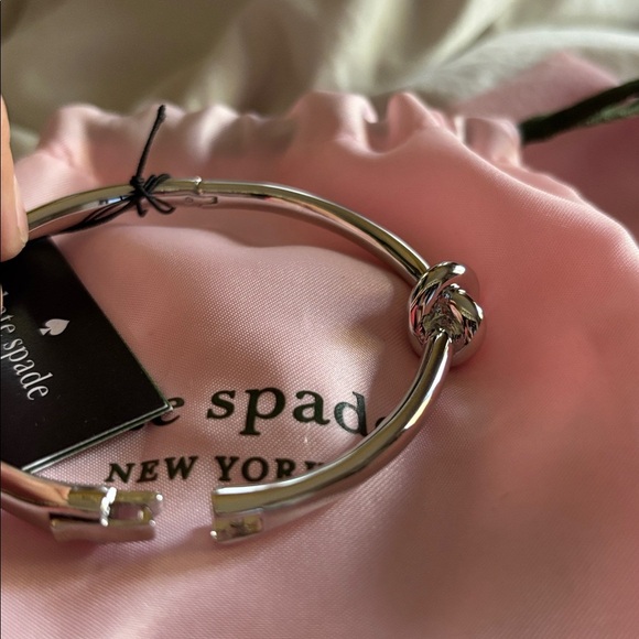 Kate Spade New York Silver Sailors Knot clasp authentic Bracelet - Picture 3 of 6